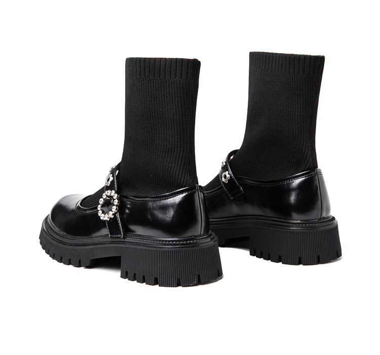 Tanya – Dicksohlige Damen Sockenstiefel im Martin-Stil