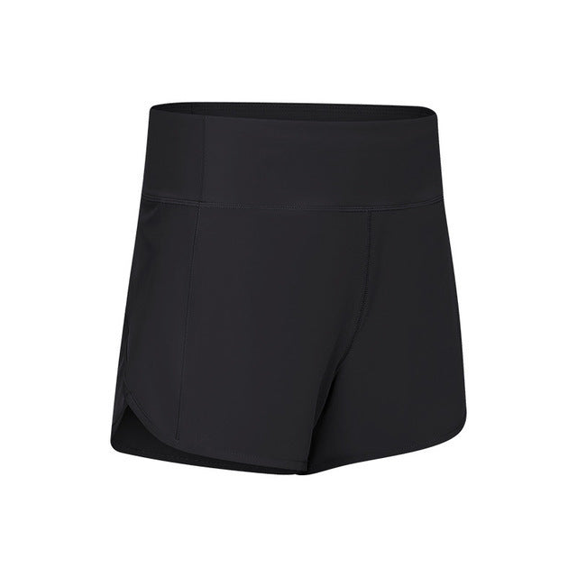 Grace – Sportliche Damen-Shorts mit Rückentasche