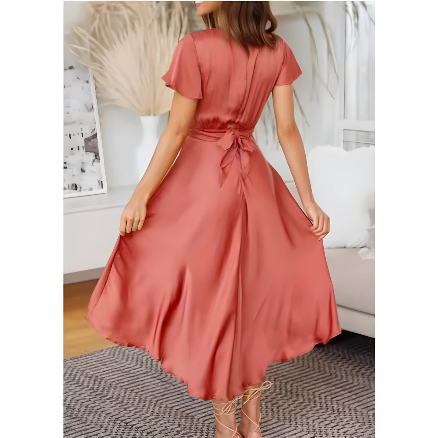 Janina | Midikleid mit Knotendetail