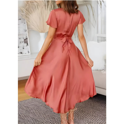 Lara | Midikleid mit Knotendetail