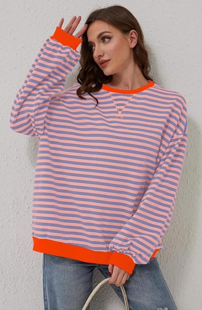 Lässiges gestreiftes Damen-Sweatshirt mit kontrastierenden Akzenten