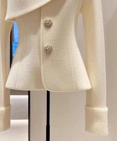 Asymmetrischer Blazer für Damen mit modernem Flair - Tina