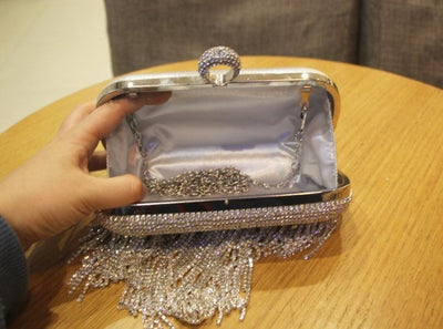 Clara – Handtasche mit fransen und strass für Damen