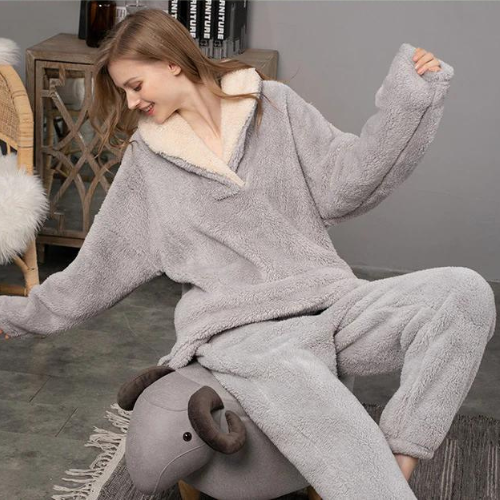Warmes Fleece-Schlafanzug-Set für Frauen