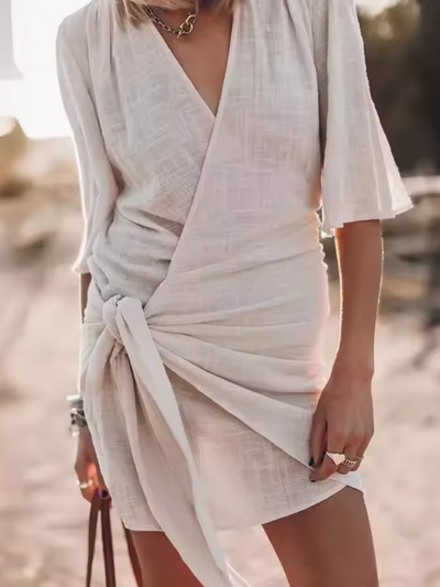 Valessia – Das frühlings-sommerkleid mit v-ausschnitt und wickeloptik