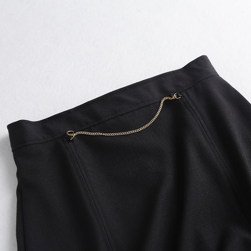 Harriet – Weiter Faltenrock mit Kettenverzierung