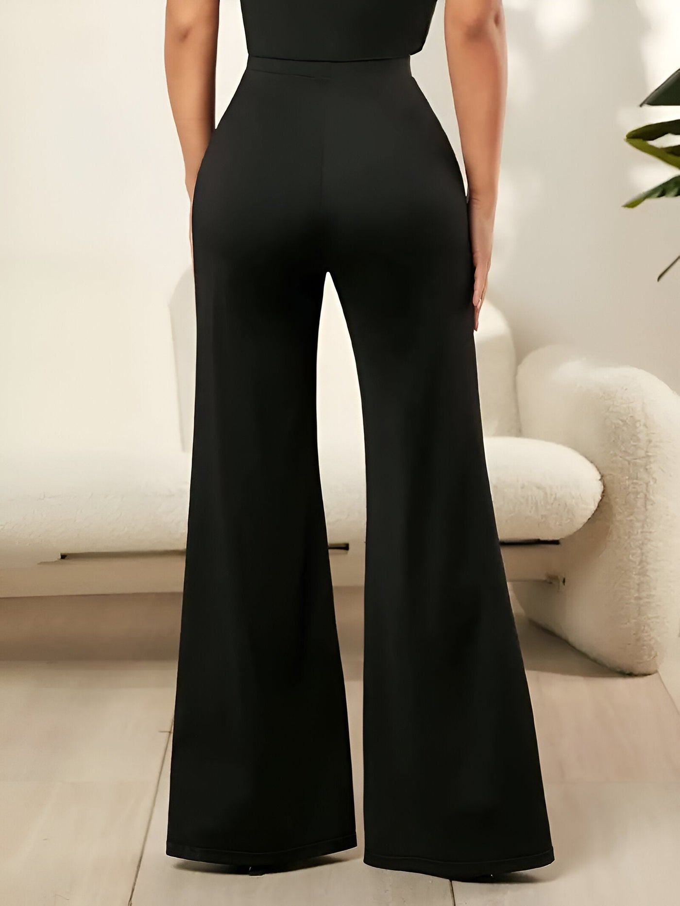 Karla | Elegante Flare-Jeans mit Spitzenapplikationen