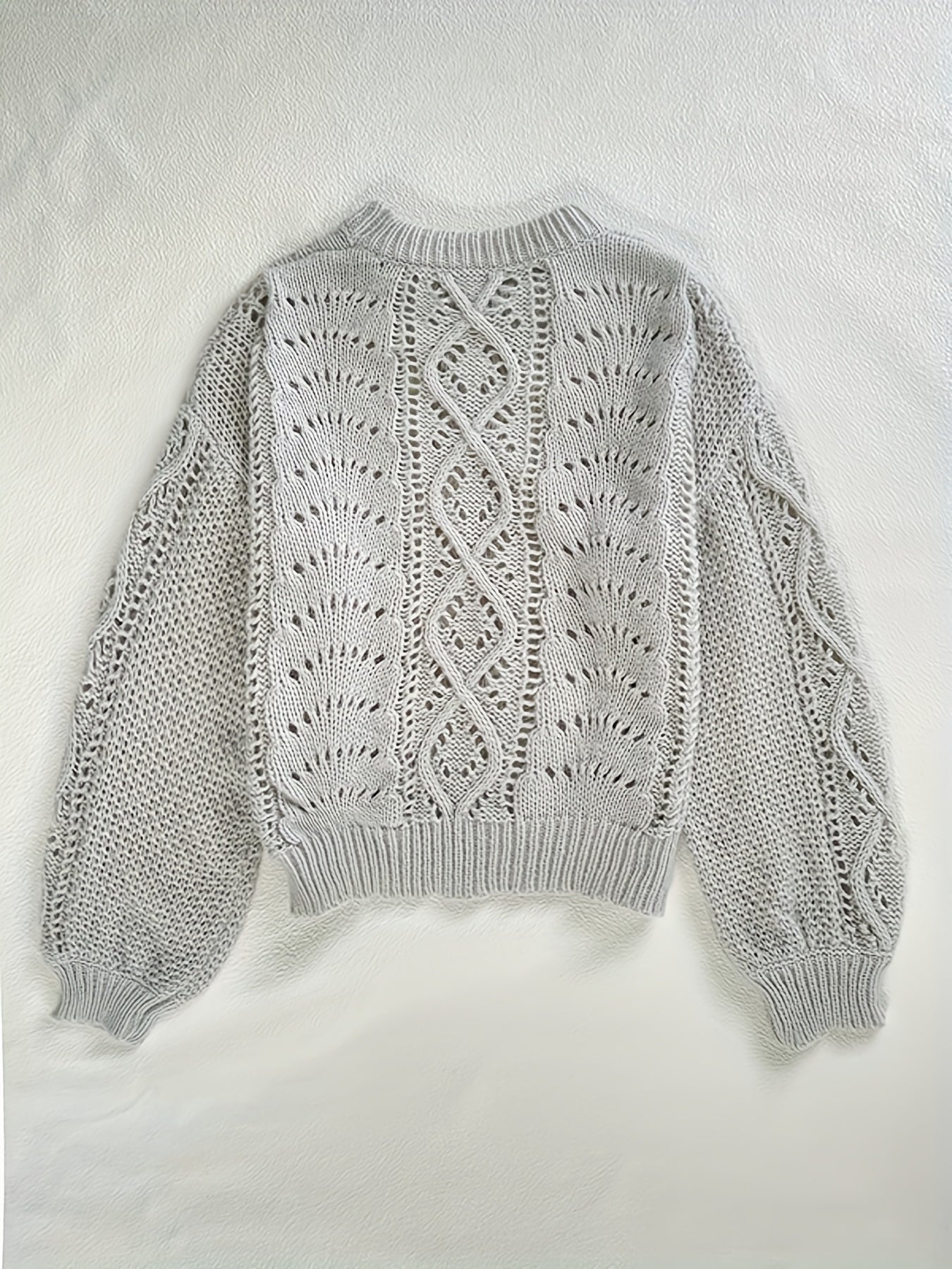 Hellgrauer Lochstrick-Pullover - Sophie