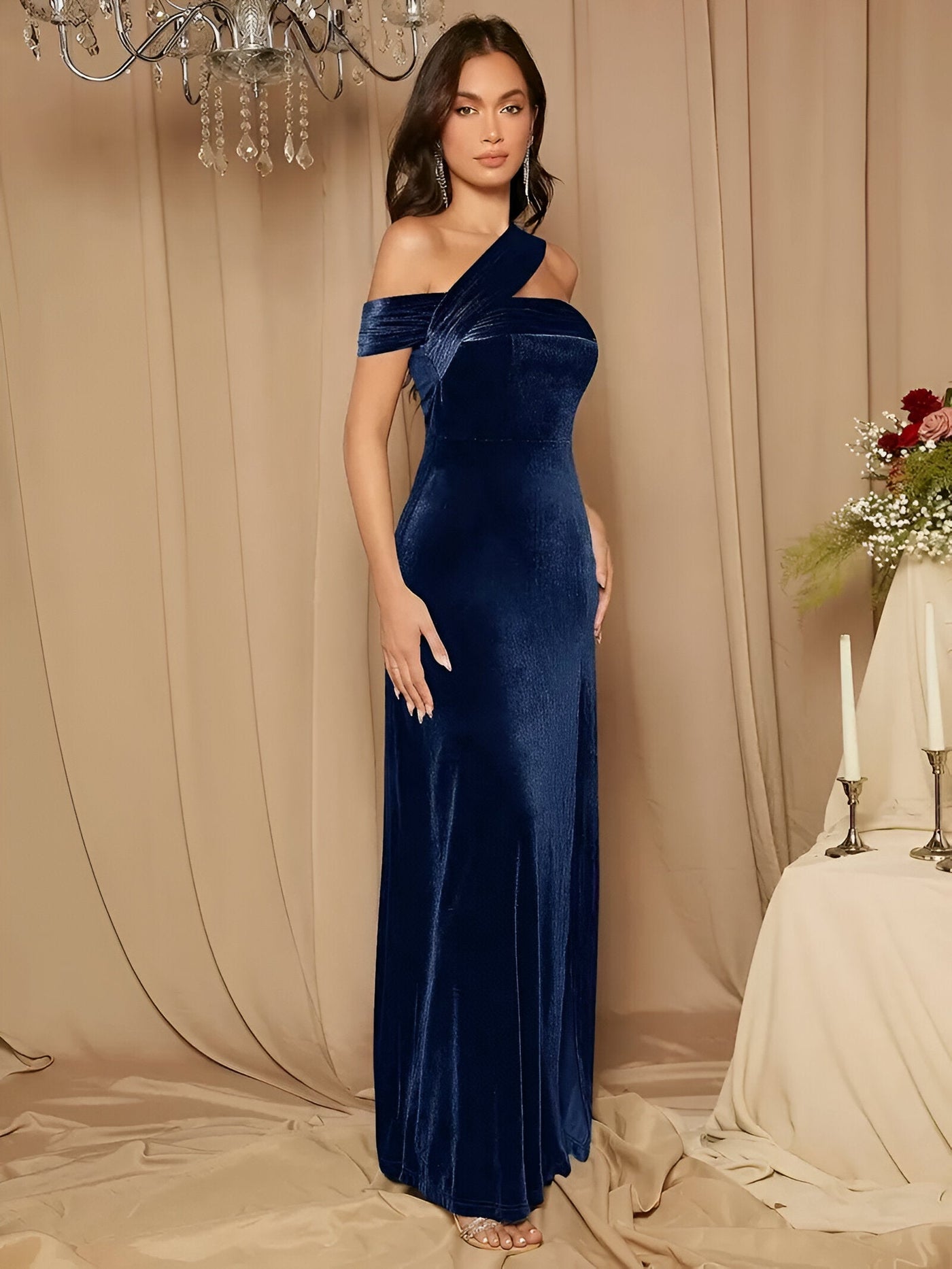 Lilith | Sexy Samt Bodycon Kleid mit Seitenschlitz