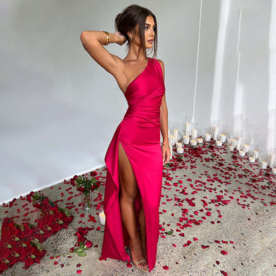 Sara – Sexy Ein-Schulter Rückenfreies Schlitzkleid Sommer Elegant Slim-fit Einfarbig Satin Kleid für Frauen