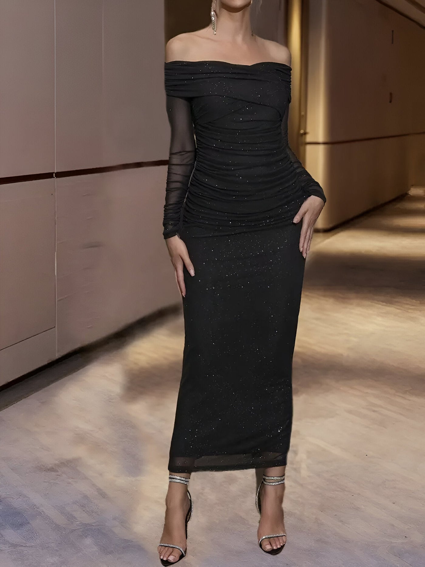 Derya | Schimmerndes Kreuz-Faltendes Off-Shoulder Cocktailkleid