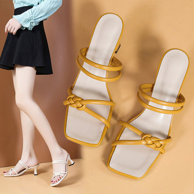 Jasmine – Sandalen mit dickem Absatz und offener Spitze