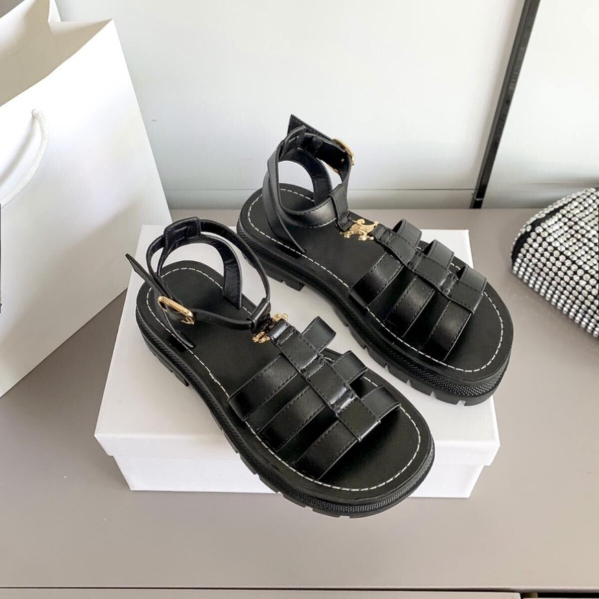 Eduvixe - Elegante Damen Sandalen aus Weichem Metallic Gold