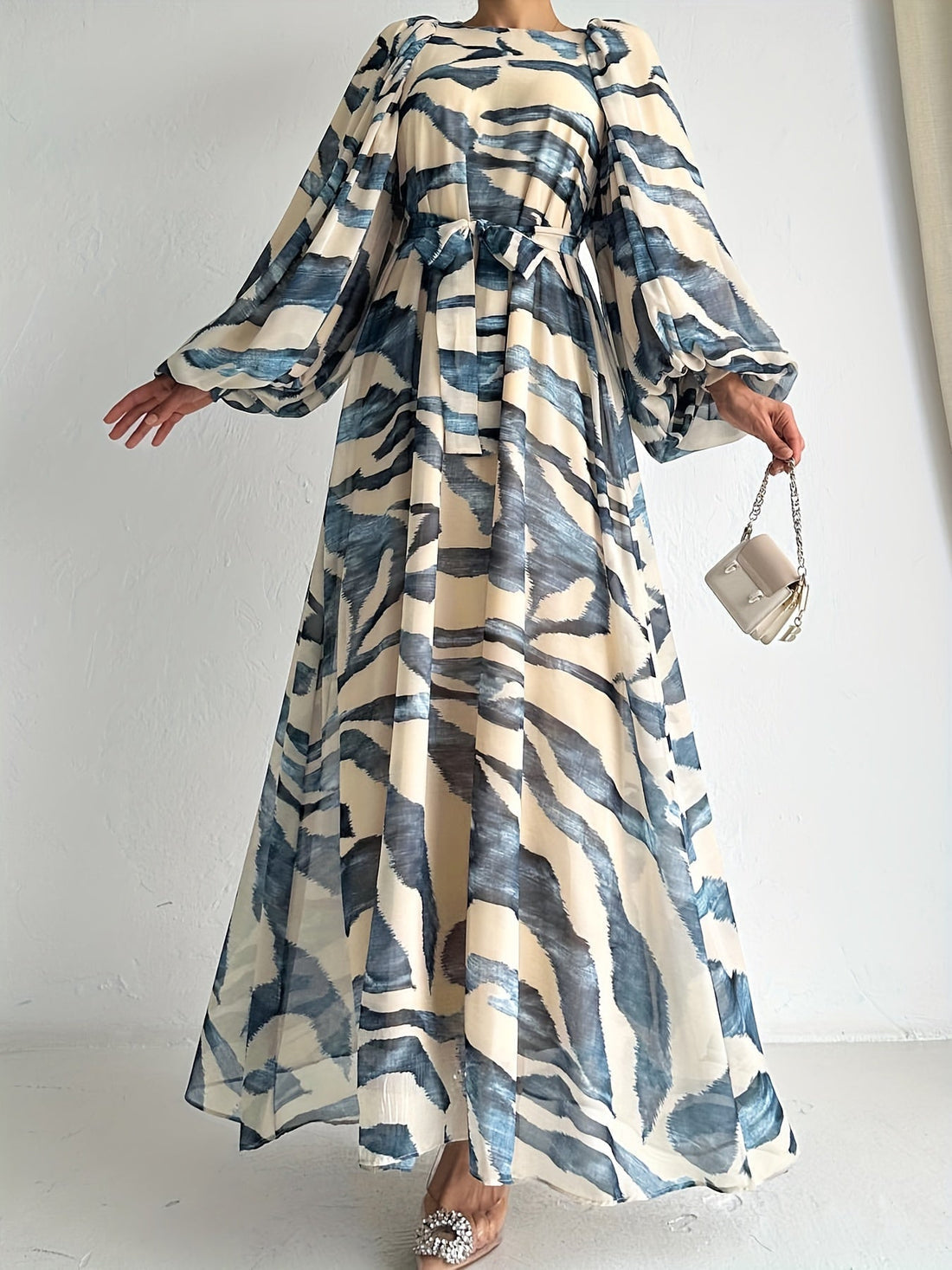 Zola - maxikleid mit gürtel