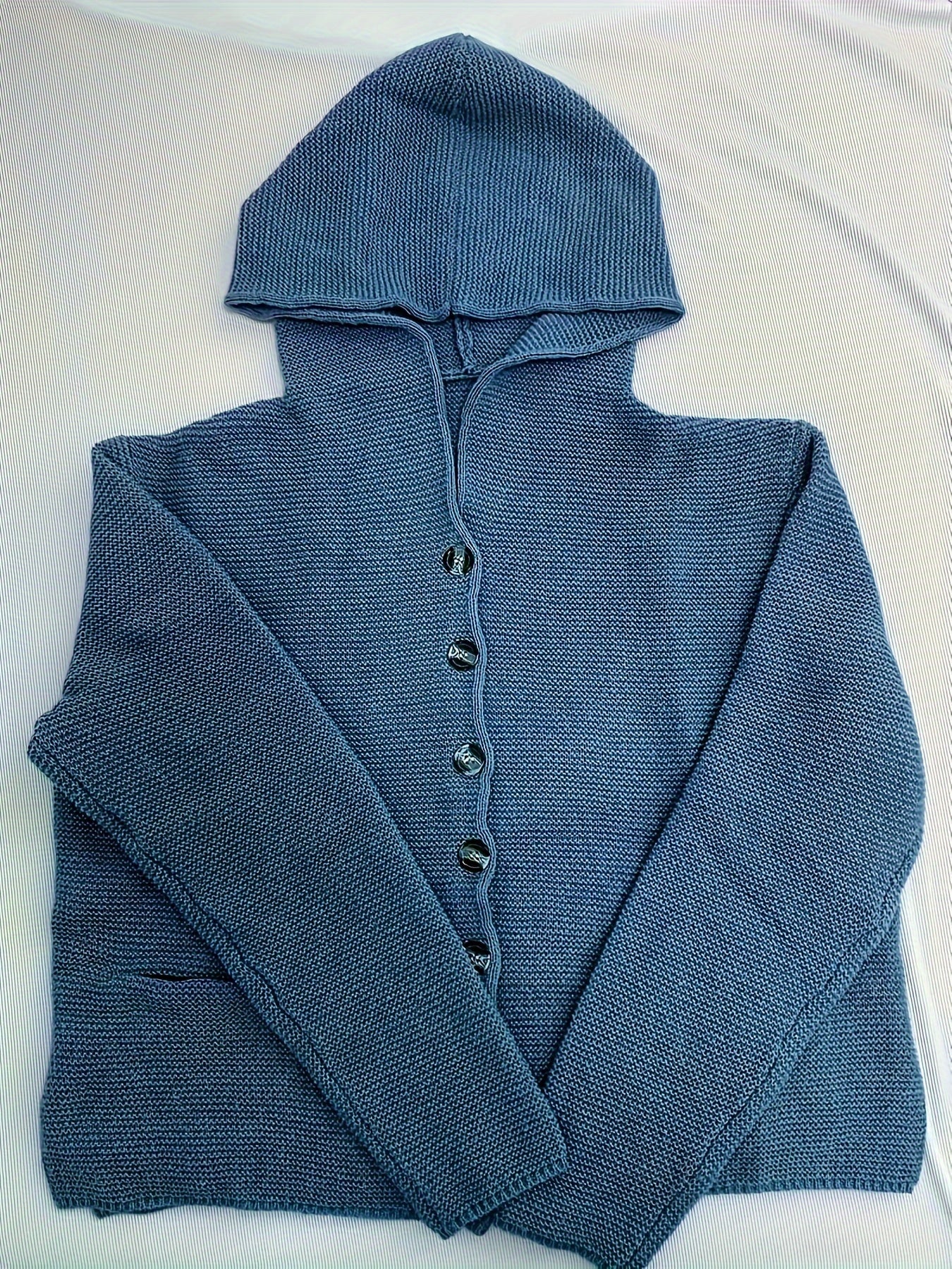 Grauer Kapuzen-Cardigan mit Knöpfen - Lara