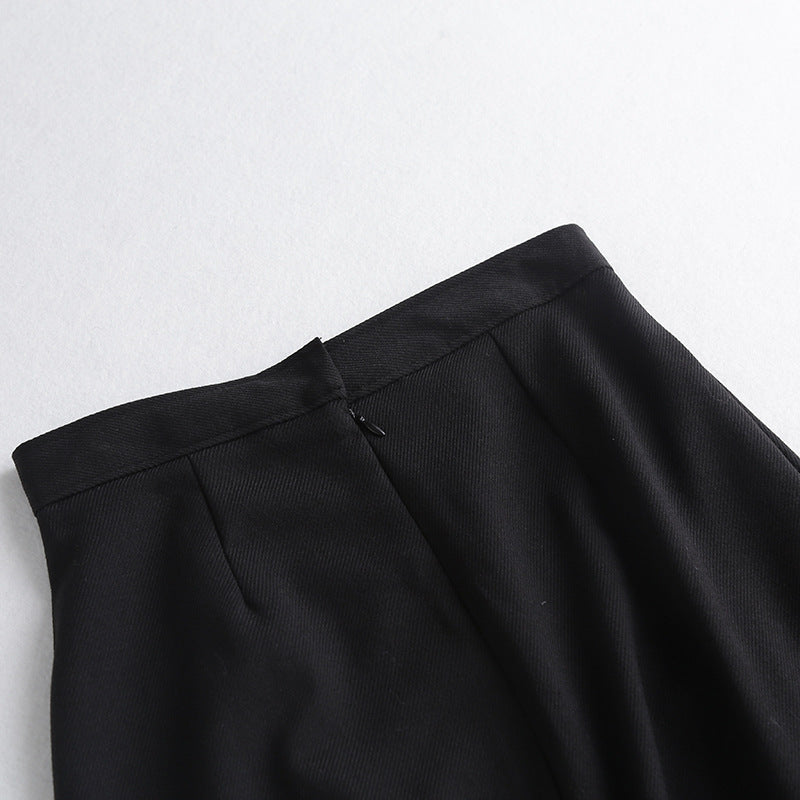 Harriet – Weiter Faltenrock mit Kettenverzierung