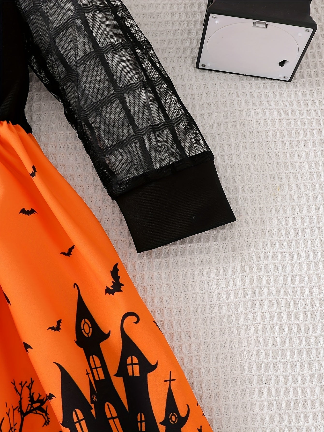 Mädchen Halloween-Kleid mit Mesh-Langarm und verspieltem Print