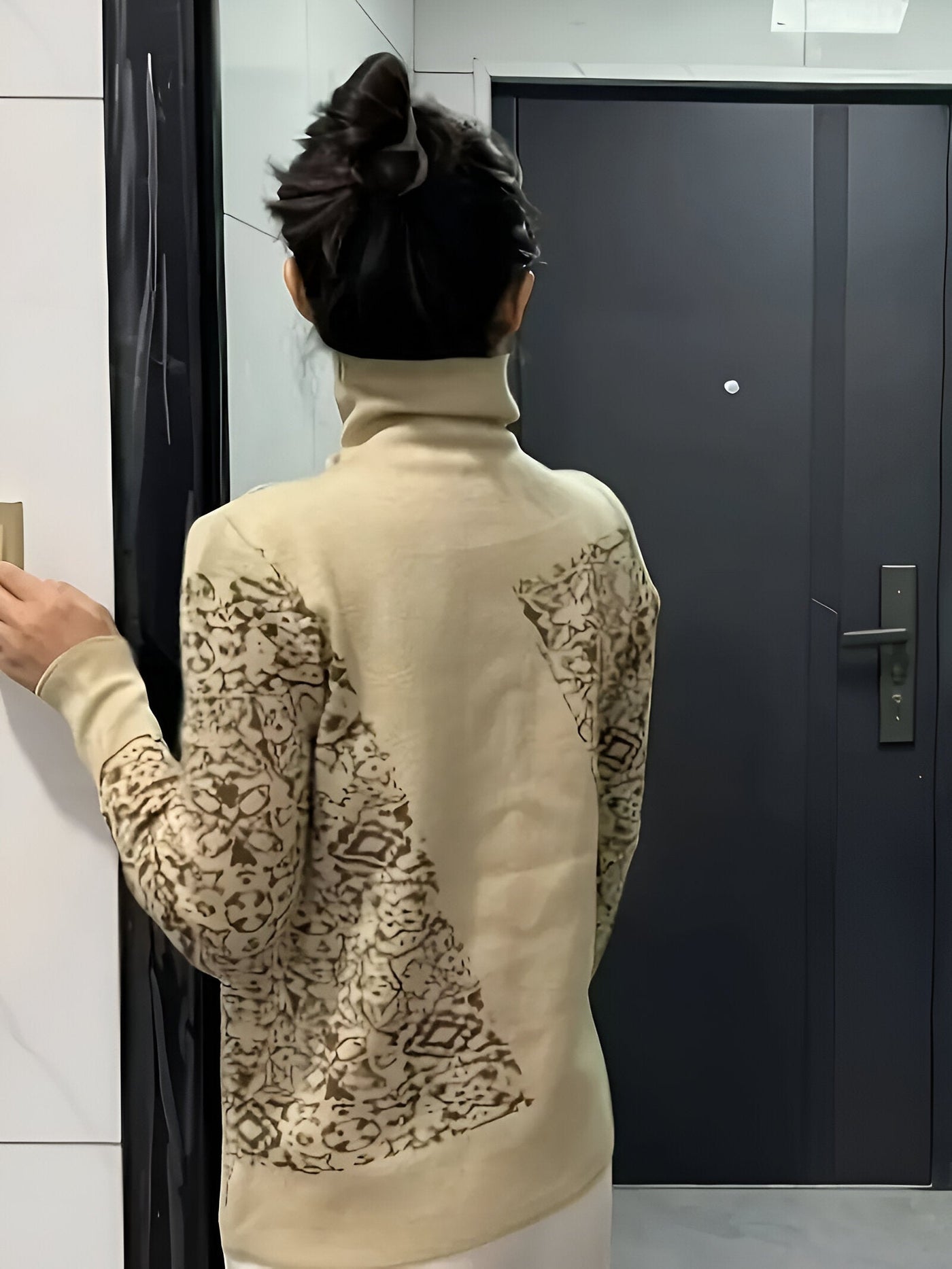 Klee | Eleganter Pullover mit hohem Halsausschnitt für Frauen