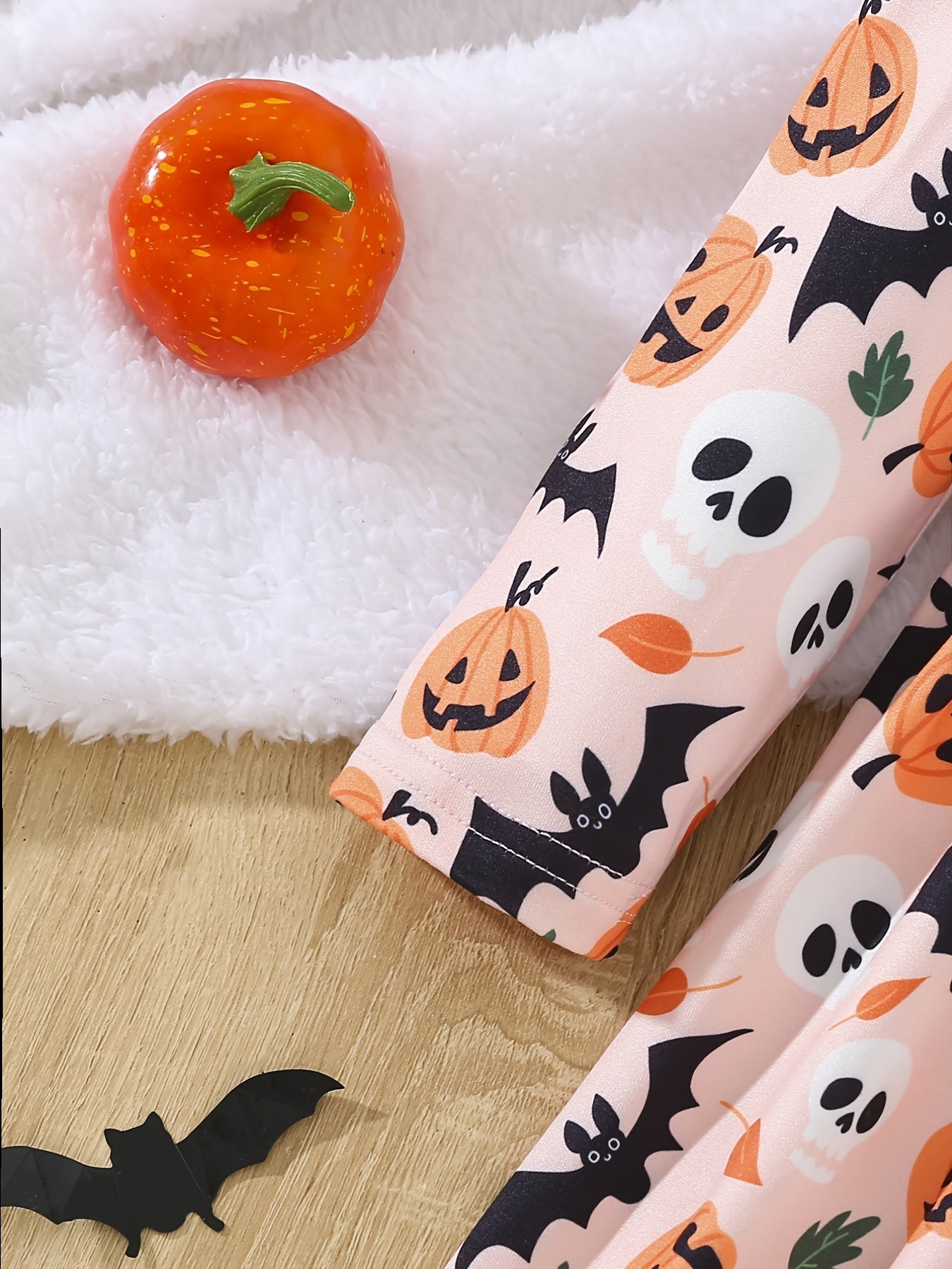 Halloween Baby Mädchen Kleid mit Faltendetails und Kürbis-Print