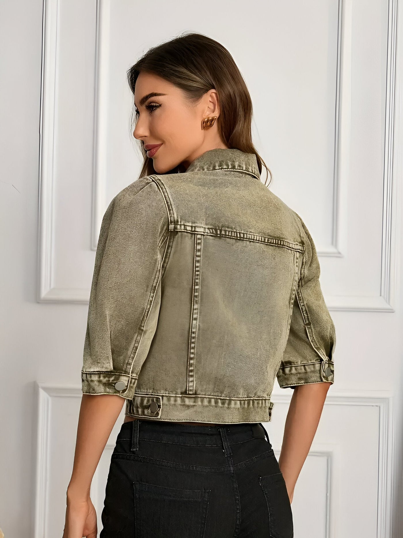 Lisbeth | Schicke Olivgrüne, Kurze Denimjacke