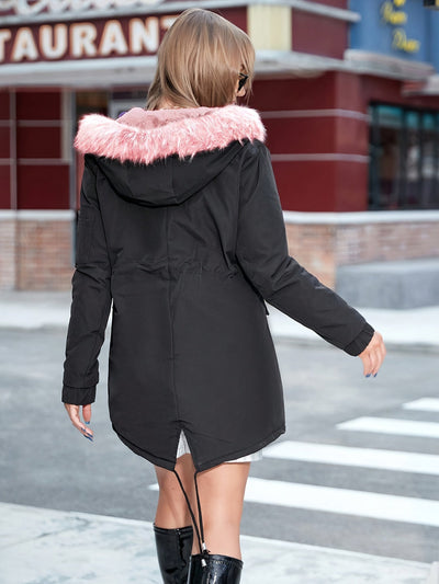 Warmer Damen Wintermantel mit Kapuze und Kunstpelz - Stylisch & Funktional