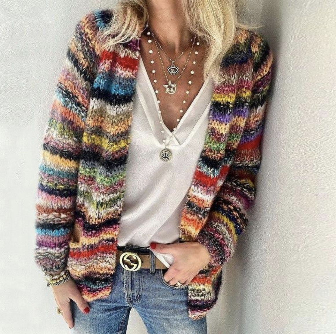 Bunte Strickjacke für Frauen