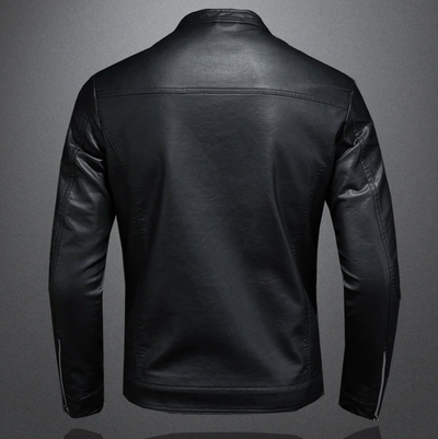 Minimalistische schwarze Lederjacke für Männer mit schlankem Design