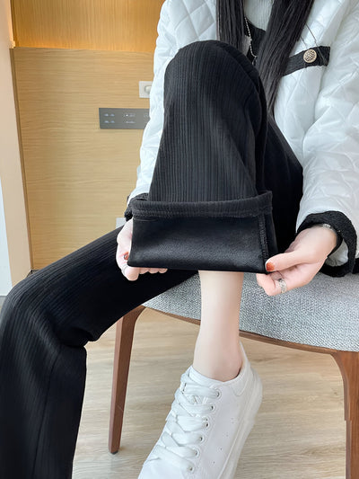 Lena | Warme & elegante Flared Velvet-Hose für den Winter