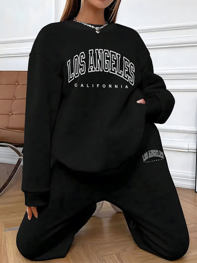 Bequemes Damen-Freizeitoutfit: Pullover und Jogginghose Set für kühle Tage