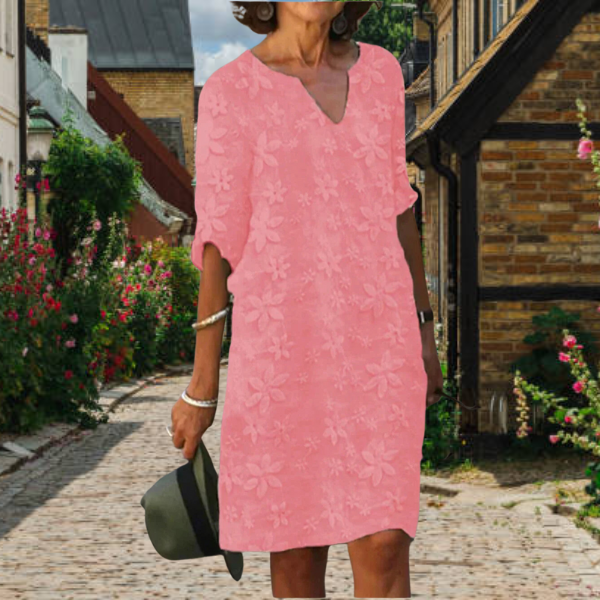 Elegantes Damenkleid mit femininer Silhouette