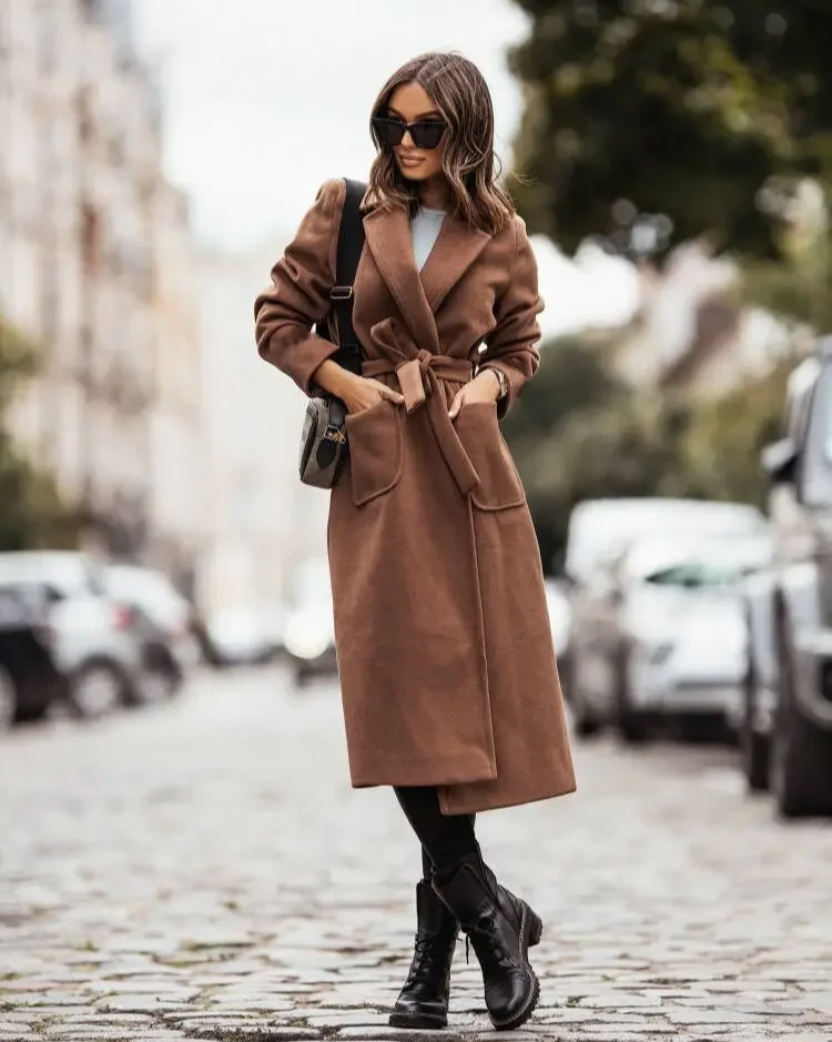 Eleganter Damenmantel - Stylischer Wintermantel mit Revers und Gürtel