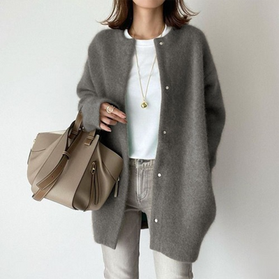Minimalistische Strickjacke für Frauen