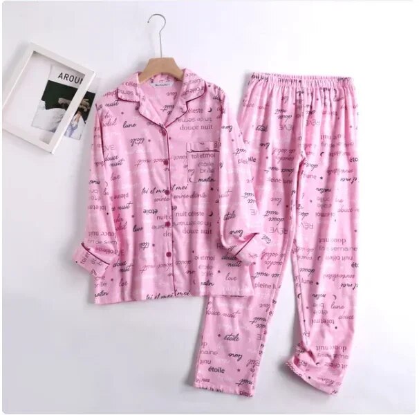 Bequemes Damen Pyjama-Set mit lebendigen Mustern | Zweiteiler