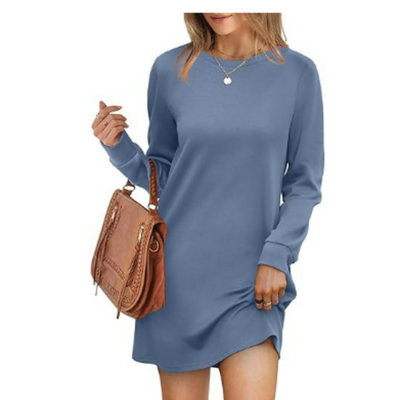 Warmes und bequemes Damenkleid für kalte Tage