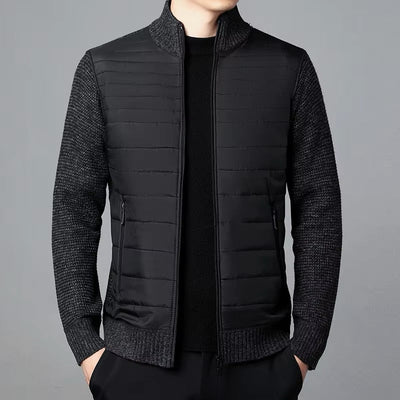 Herren-Steppstrickjacke mit strukturierten Ärmeln