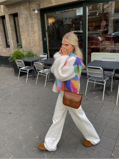 Lebhafter Strickpullover mit Akzenten für Frauen