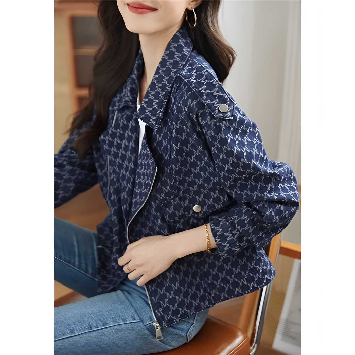 Sibylle | Müheloser Stil mit einer lässigen Denimjacke