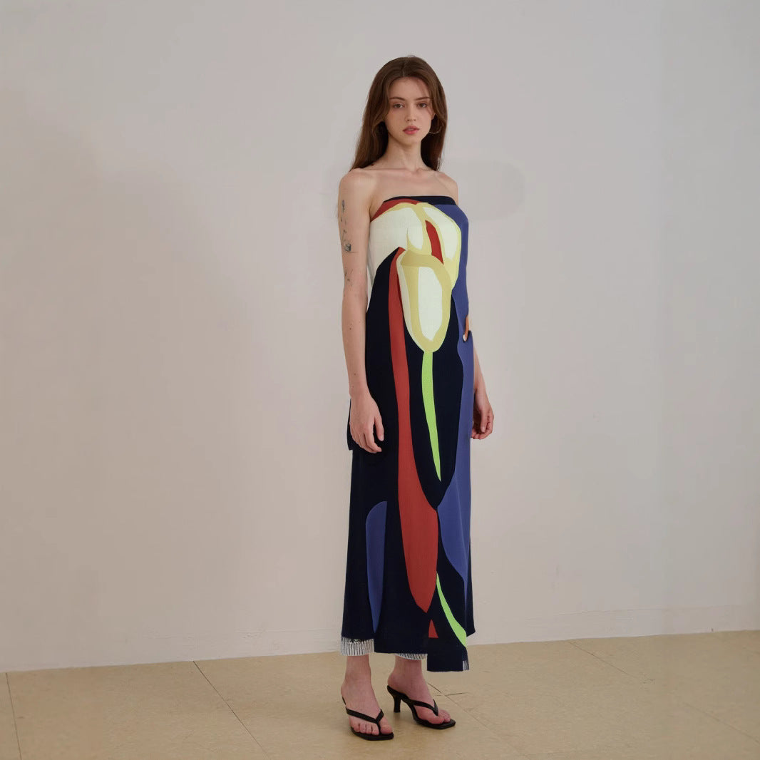 Ylva – Trägerloses Midikleid mit abstraktem Print und fließendem Schnitt | Kunstvolles Design für stilvolle Sommermomente