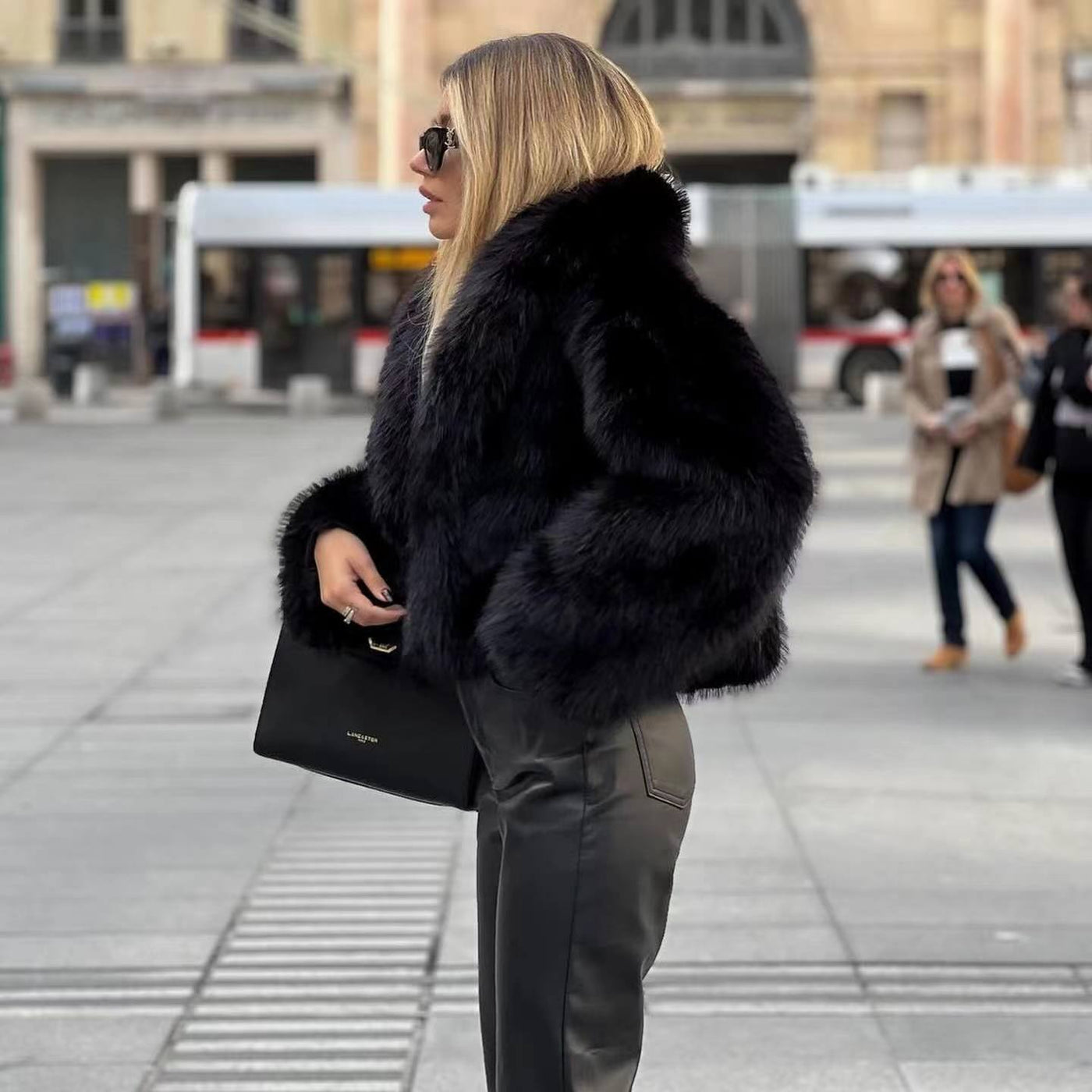 Kuschelige Pelzjacke für Frauen