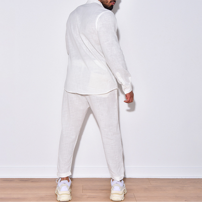 Elegantes Herren-Leinenset aus Bluse und Hose in Premium-Qualität