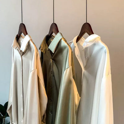 Damen Seidenbluse mit luxuriösem Glanz - Elegante Business Mode