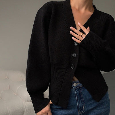 Klassische Strickjacke für Frauen