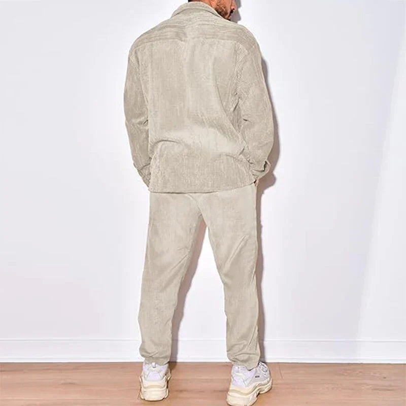 Burl - der Herren-Trainingsanzug aus Cord für einen eleganten Freizeit-Look