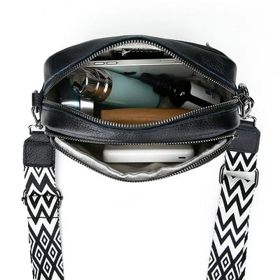 Belle | Raffinierte PU Lederachsen Tasche