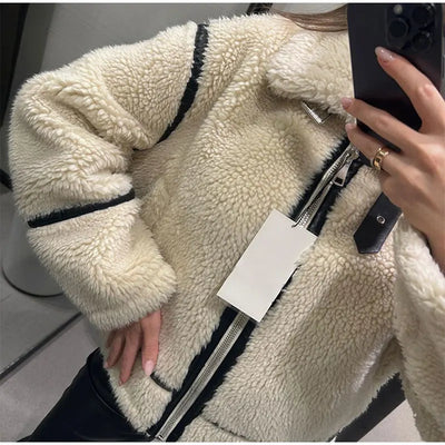 Damen Winterjacke mit Teddyfutter – Beige