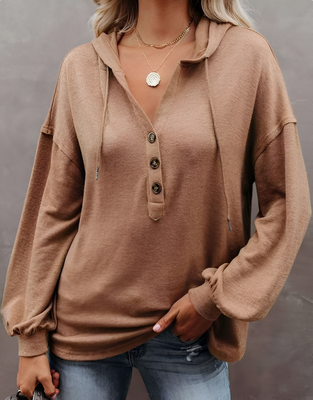 Wanda | Modischer und minimalistischer Winterhoodie