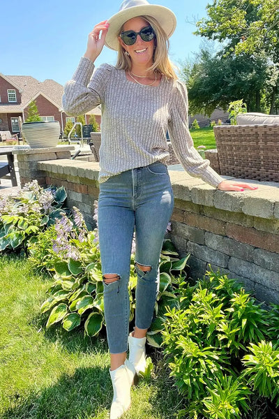 Britta | Lässiger Pullover mit Quadrat-Ausschnitt