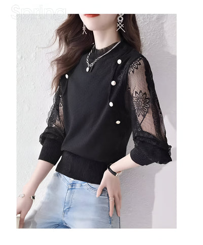 April | Strickpullover mit Spitzenärmeln