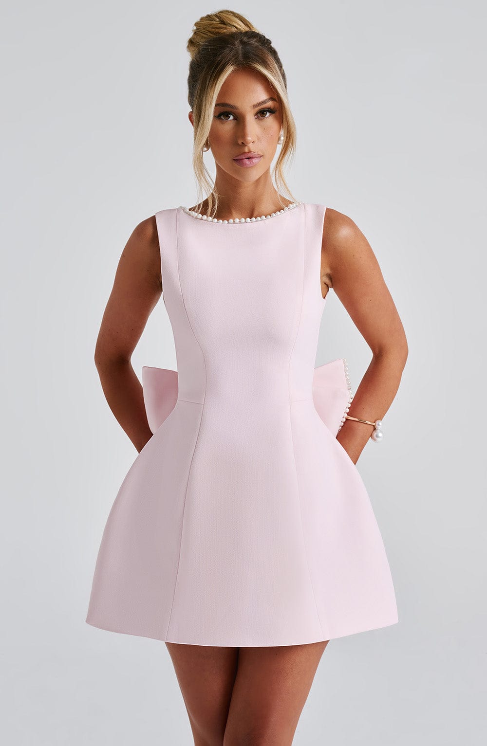 Elegantes Damen Mini-Kleid in Rosé - Figurbetonter Schnitt