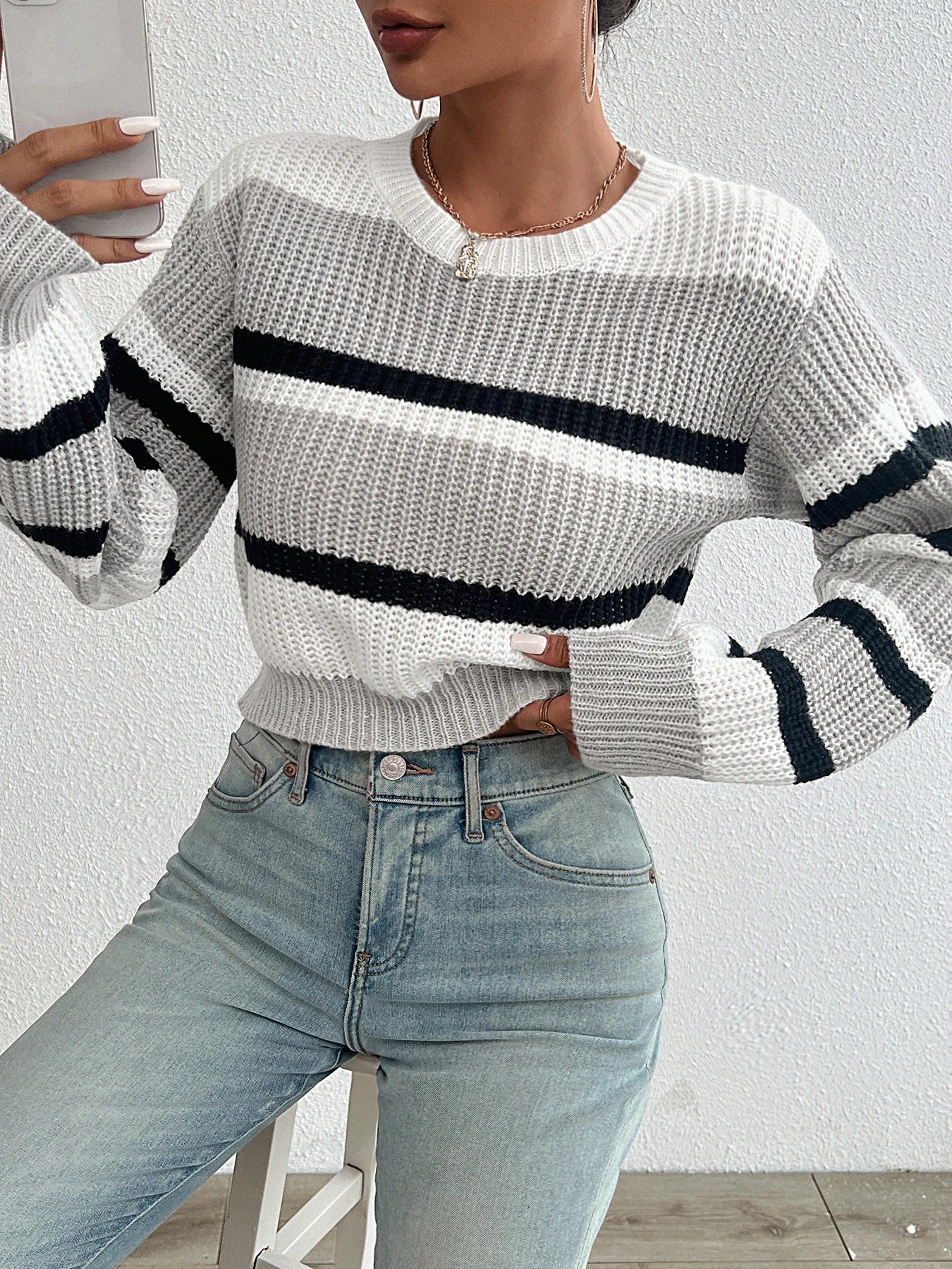 Damen Strickpullover aus Acryl - Oversized Fit mit Rundhals und Langen Ärmeln